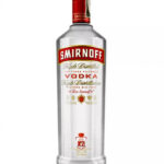 Botella de Vodka Smirnoff 0.7L vodka premium triple destilado