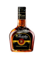 Botella de Ron Medellín 8 Años de 0,7 litros.